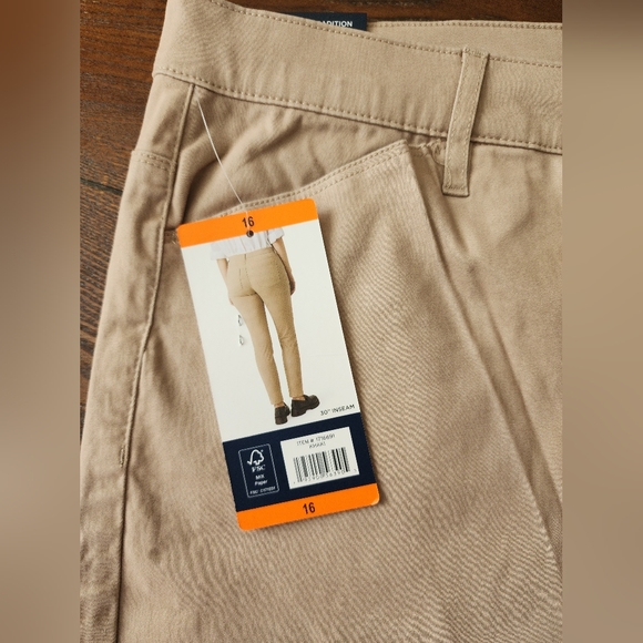 NWT Chaps Women's Stretch Trouser size 16 in Tan - Picture 4 of 5